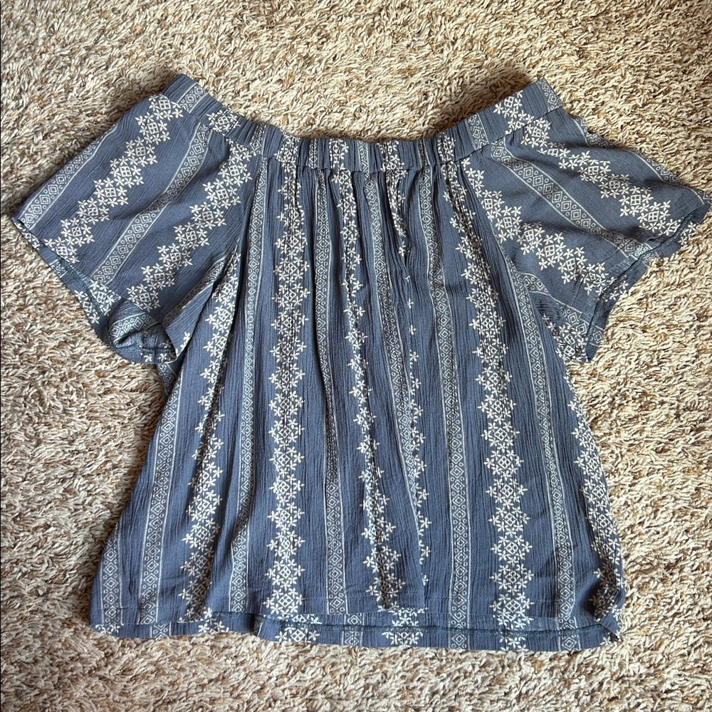 Blue Cream Off the shoulder Top Blouse  Simply Noelle L/XL